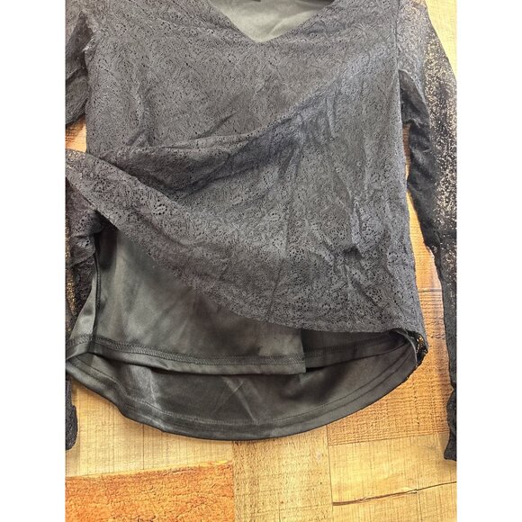 Emmelle Black Lace Long Sleeve V-Neck Blouse XS Polyester Made In China - Picture 2 of 7
